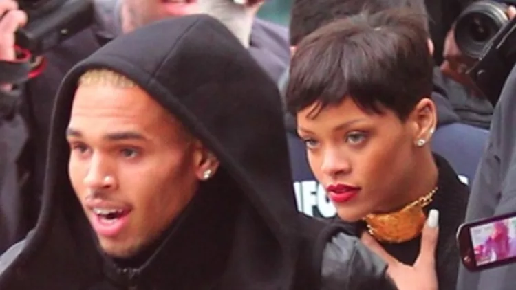 Rihanna: Αποκαλύπτει γιατί ξαναγύρισε στον Chris Brown